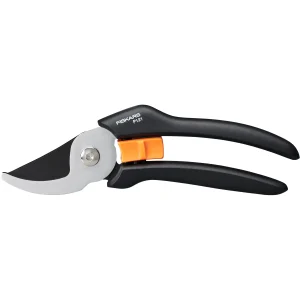 Fiskars Solid™ P121 mellévágó metszőolló